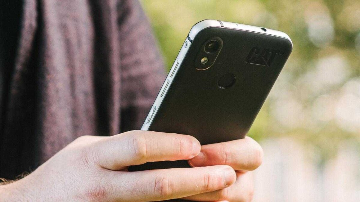 Компания CAT представила смартфон CAT S52 6 article