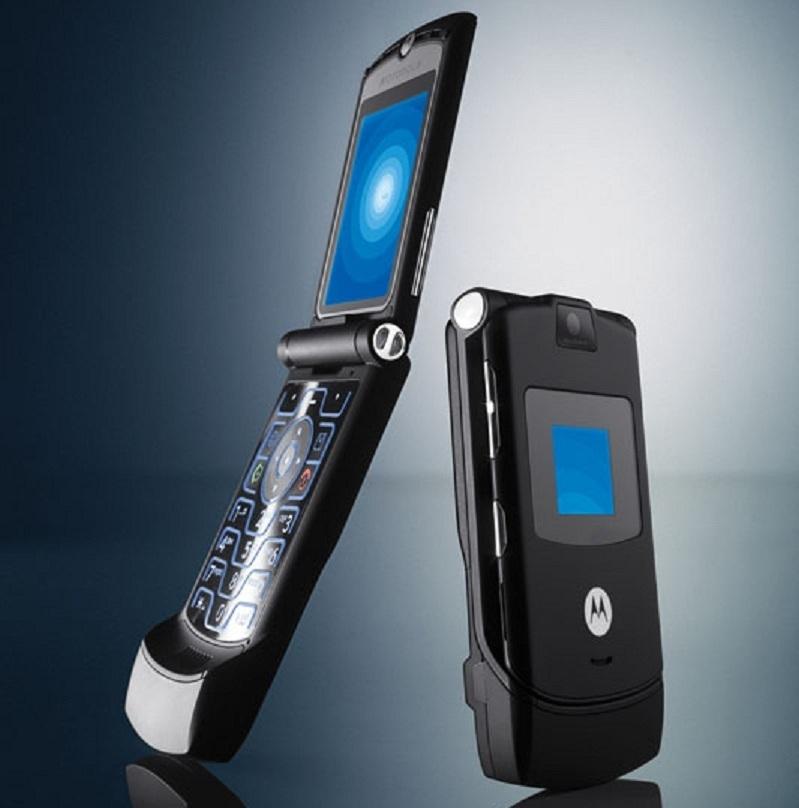 Motorola объявила дату презентации смартфона-"раскладушки" 5 fdacc246fe6ad777845e9d92397977c9d25d9698