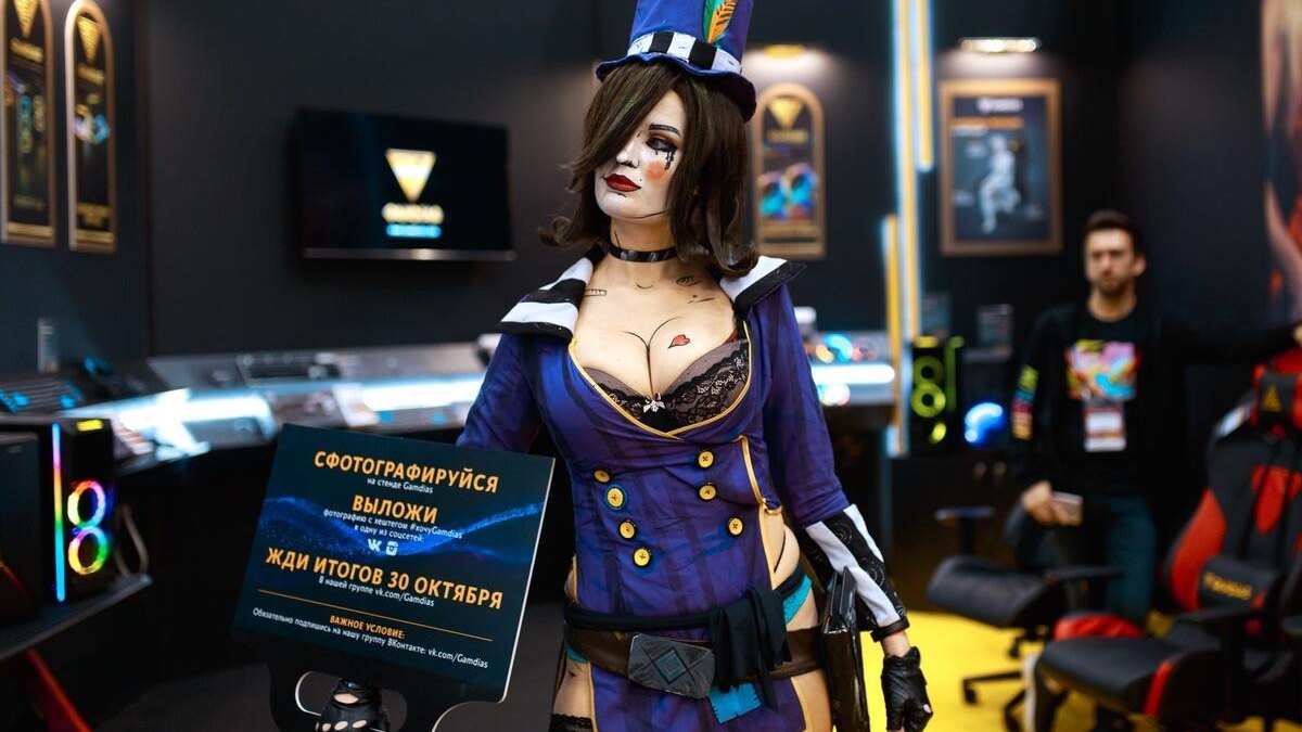 18+. Самый необычный косплей. ИгроМир и Comic Con Russia 2019. День 2 26 fotoezh 5