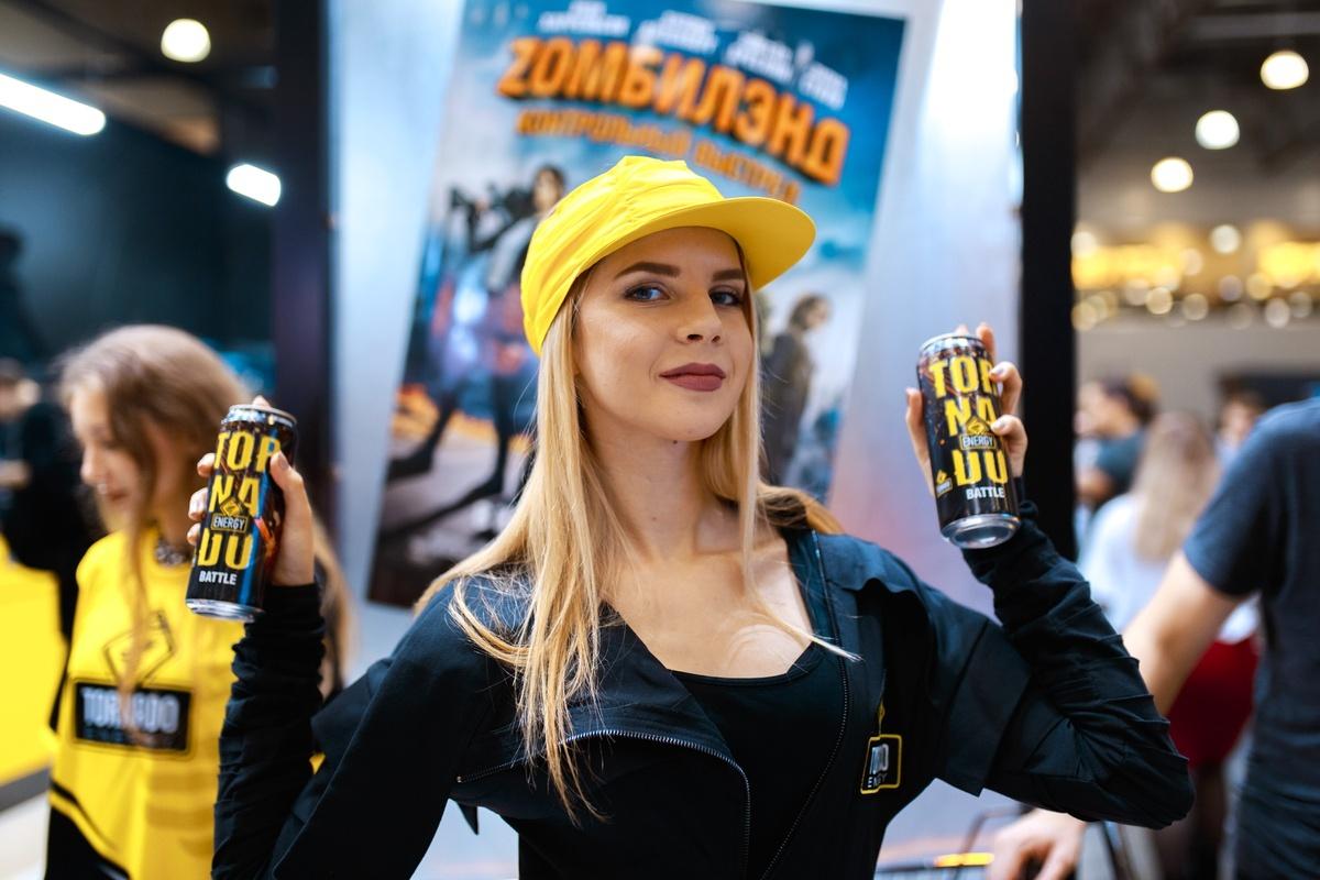 18+. ИгроМир и Comic Con Russia 2019. Самые красивые девушки. День 1 25 fotoezh 5
