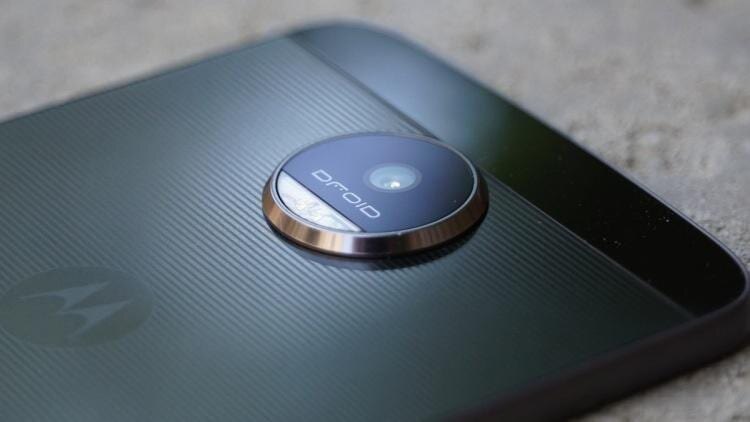 В сети появился первый обзор новинки Motorola. Всплывающая камера, 64 Мп и Snapdragon 675 3 motorola moto z. 750