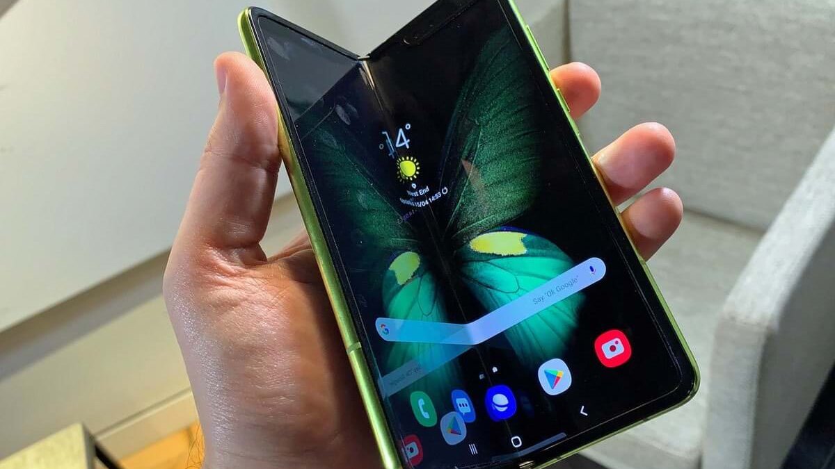 samsung galaxy fold 1 9