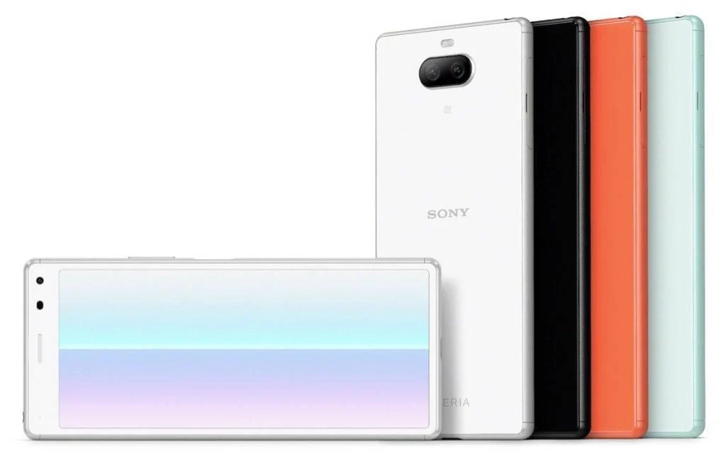 Смартфон Sony Xperia 8 в нескольких цветах и позицией спереди и сзади