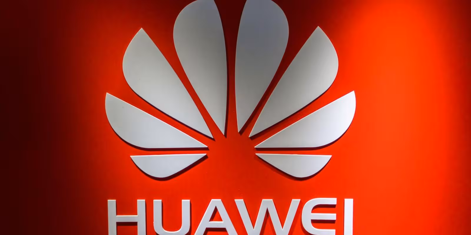 Huawei представила смартфон Huawei Y9s 3 2019 11 08 10 24 55