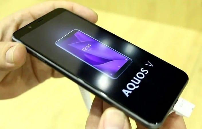 Стартовали продажи доступного смартфона Sharp Aquos V 5 2019 11 12 08 50 26