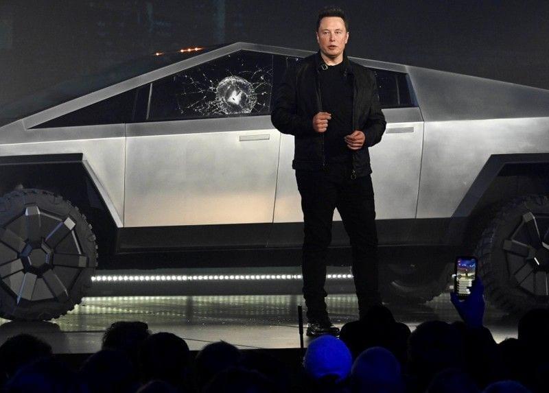 Tesla уже получила 146 000 заказов на свой пикап Cybertruck 3 ffc218b698ef773225828232193b1217