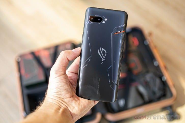 Старт продаж в России игрового смартфона Asus ROG Phone II запланирован на 15 ноября 5 gsmarena 004