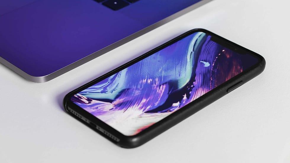 apple gotovit ustroystva s displeyami gorazdo luchshe oled 2