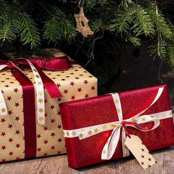 gifts 3835455 1280