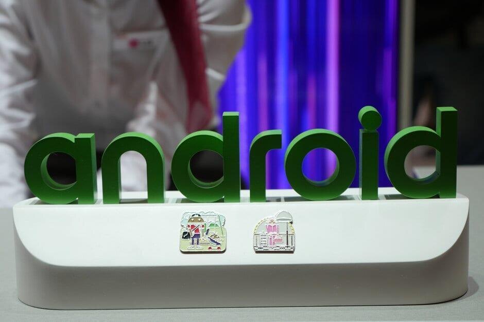 google tests floating chat bubble for messages app