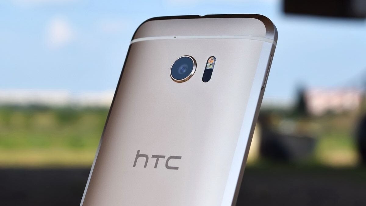HTC обещает улучшить свои блокчейн-смартфоны в 2020 году 1 htc 10 bolt russia