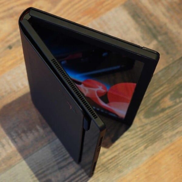 150589 laptops review hands on lenovo thinkpad x1 fold review image1 z867ffgtoy