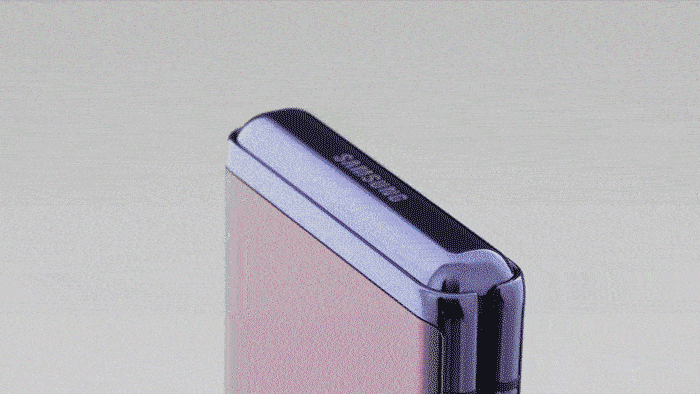 Samsung Galaxy Z Flip поступил в продажу в России 5