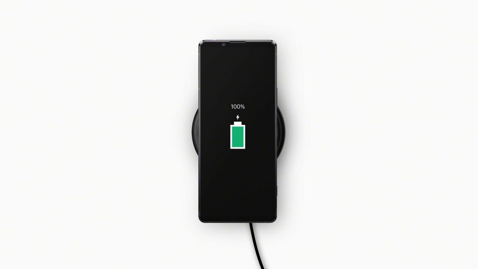 Sony официально представила флагманский 5G-смартфон Xperia 1 II 27 203 wireless charge large scaled