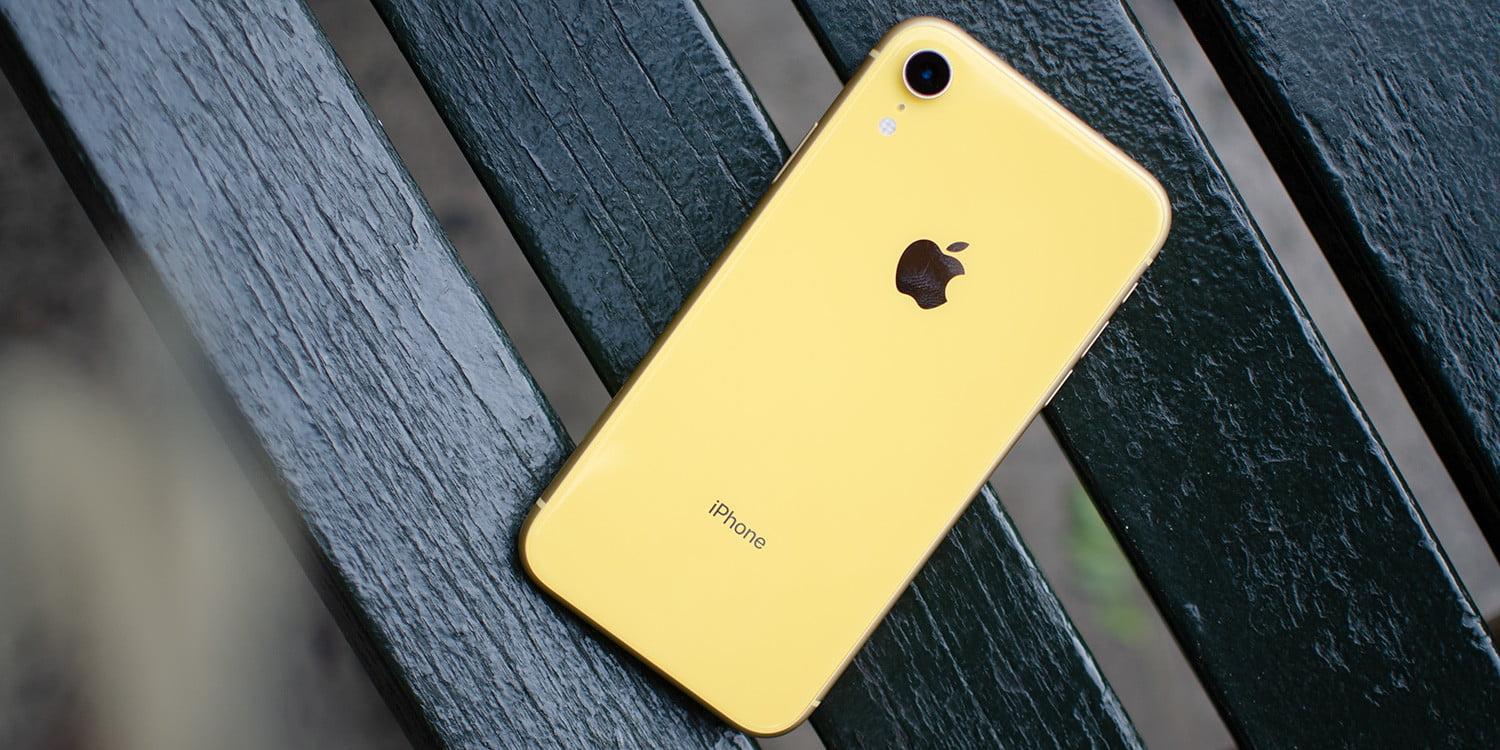 Когда выгоднее всего покупать новый iPhone 4 iphone xr review feat