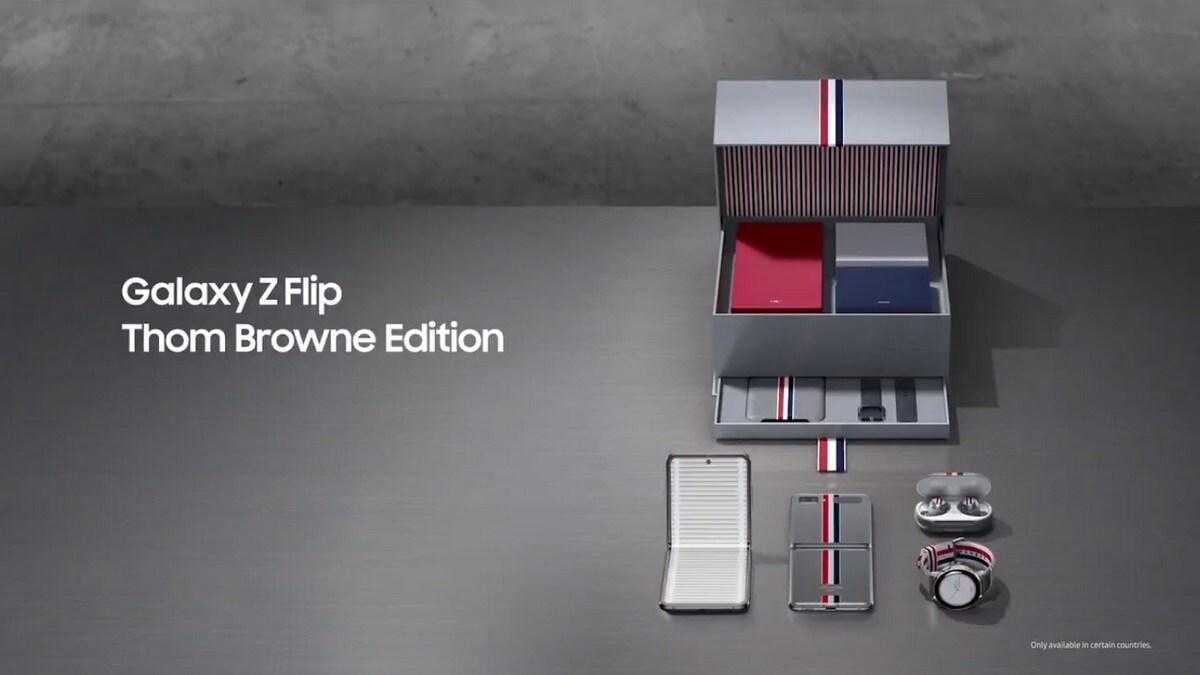 Samsung представил складной смартфон Galaxy Z Flip 13 photo 2020 02 11 22 32 32