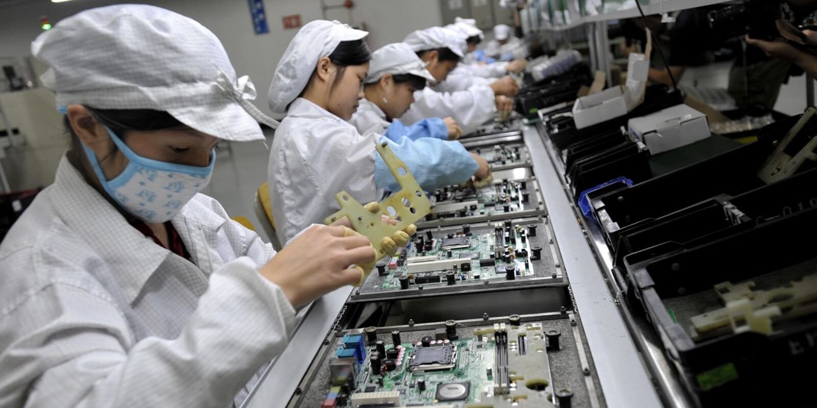 Foxconn возобновляет производство iPhone 9 3 104859991 foxconn factory