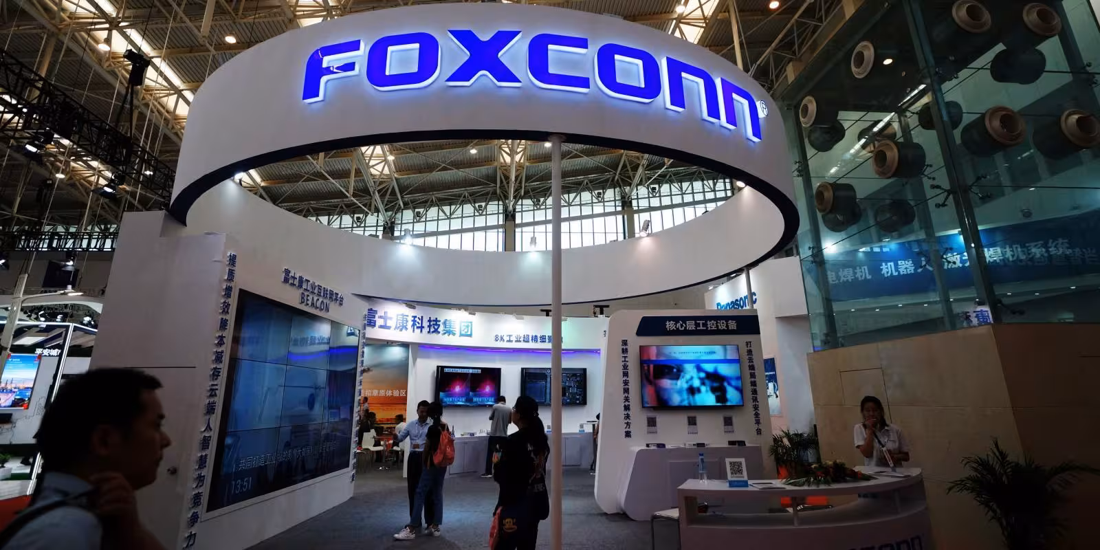 foxconn bat