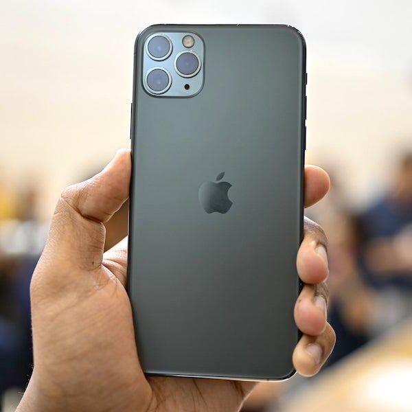 iphone 11 pro max giveaway enter to win a free iphone 11 pro max