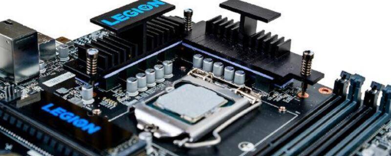 Материнская плата ASRock с процессором и радиаторами