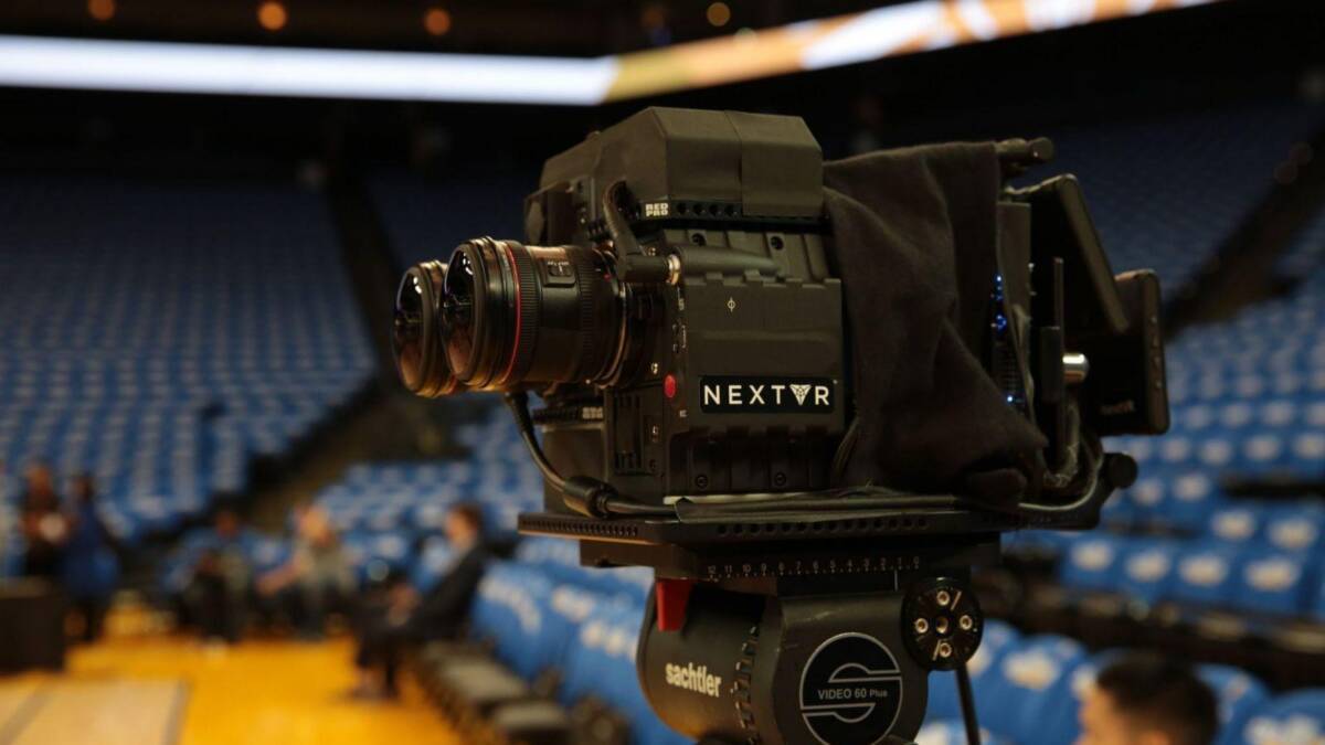Професиональная видеокамера NextVR в студийной обстановке
