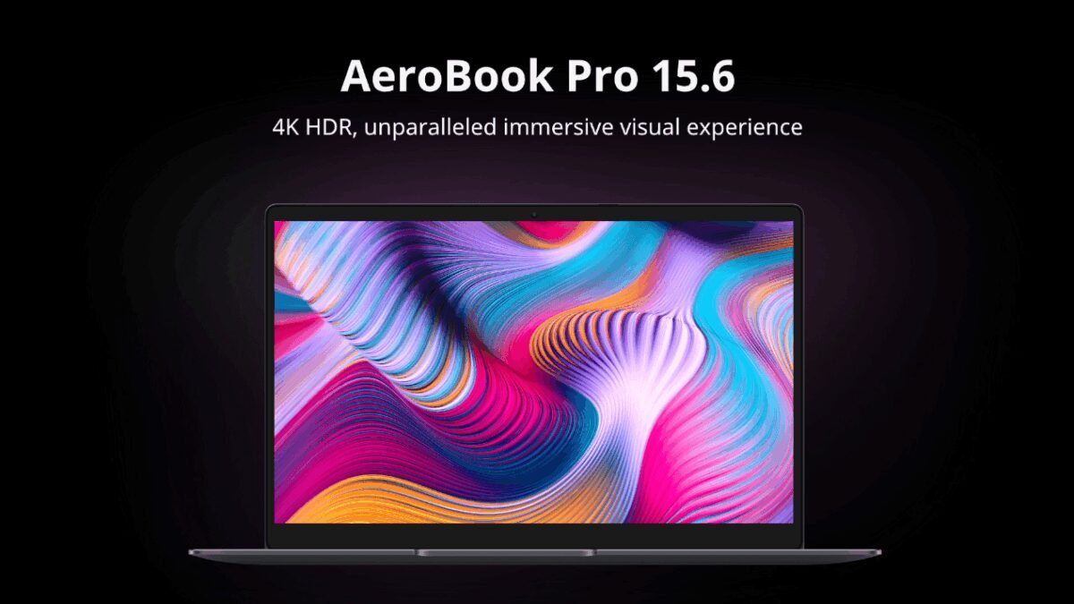 Робот-газонокосилка Dreame A1 Pro на зеленом газоне