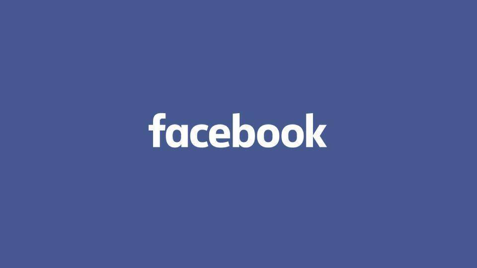 Логотип Facebook на синем фоне без дополнительных элементов