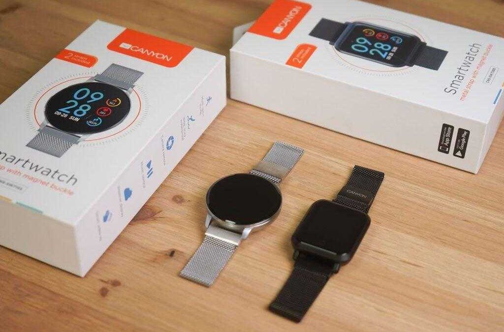 Два смарт-часа Canyon Wasabi с ремешками и упаковками