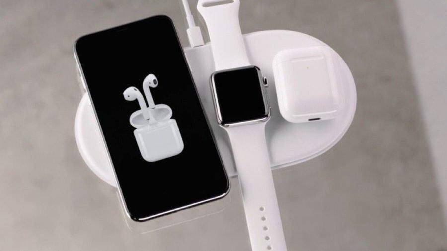 Слухи: Apple всё же сделает беспроводную зарядку AirPower 2 Смарт-часы, беспроводная зарядка AirPower и наушники AirPods на зарядной станции