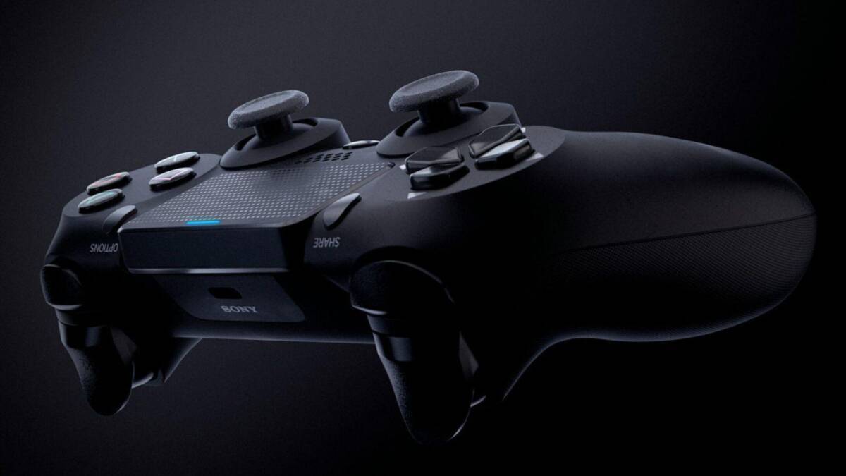 Игровой контроллер DualSense для Playstation 5 на темном фоне