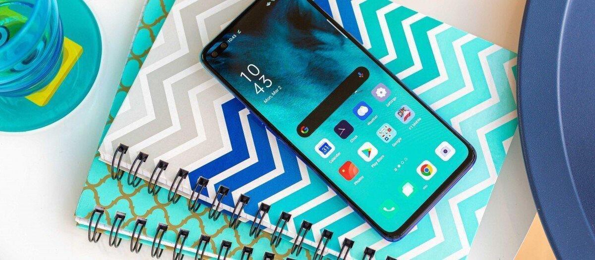 Смартфон Vivo X300 FE с тройной камерой и гладким корпусом