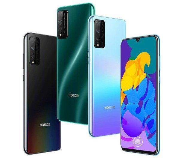 Пять смартфонов Honor Play 4T и Play 4T Pro сзади и спереди