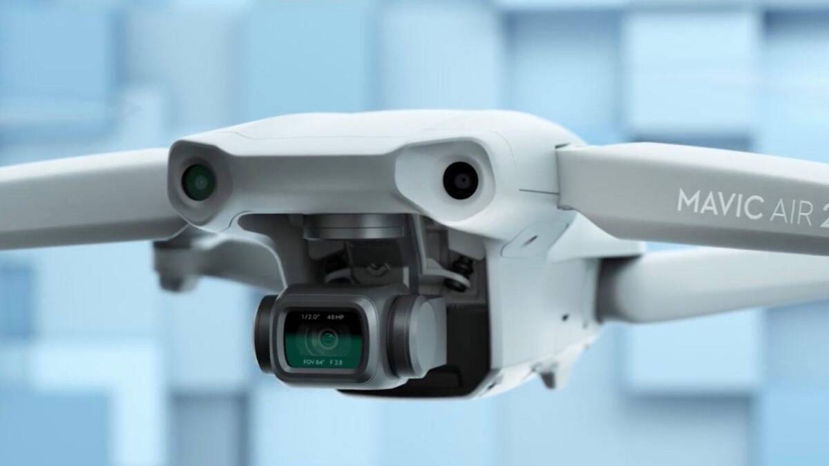Камера и сенсоры на дроне Mavic Air 2 вблизи