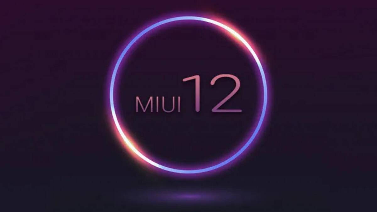 Xiaomi представила график обновления MIUI 12 3 Экрана с надписью MIUI 12 и круглая светящаяся рамка