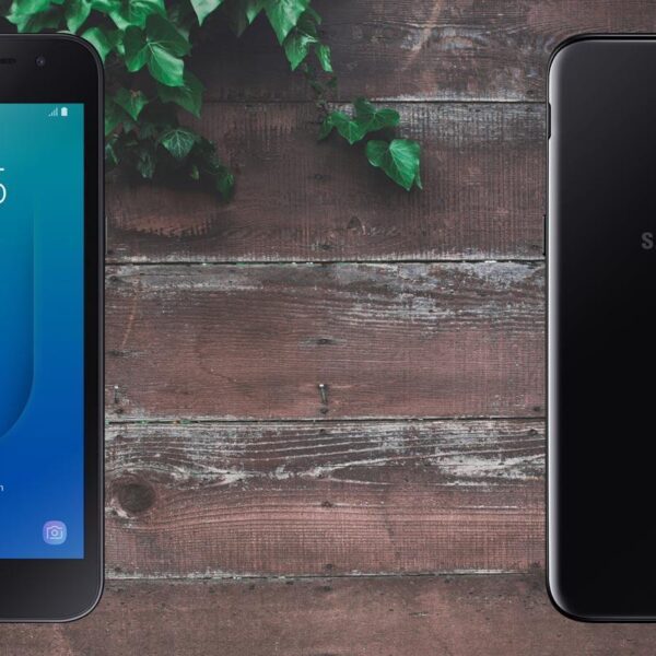 samsung galaxy j2 core wood background