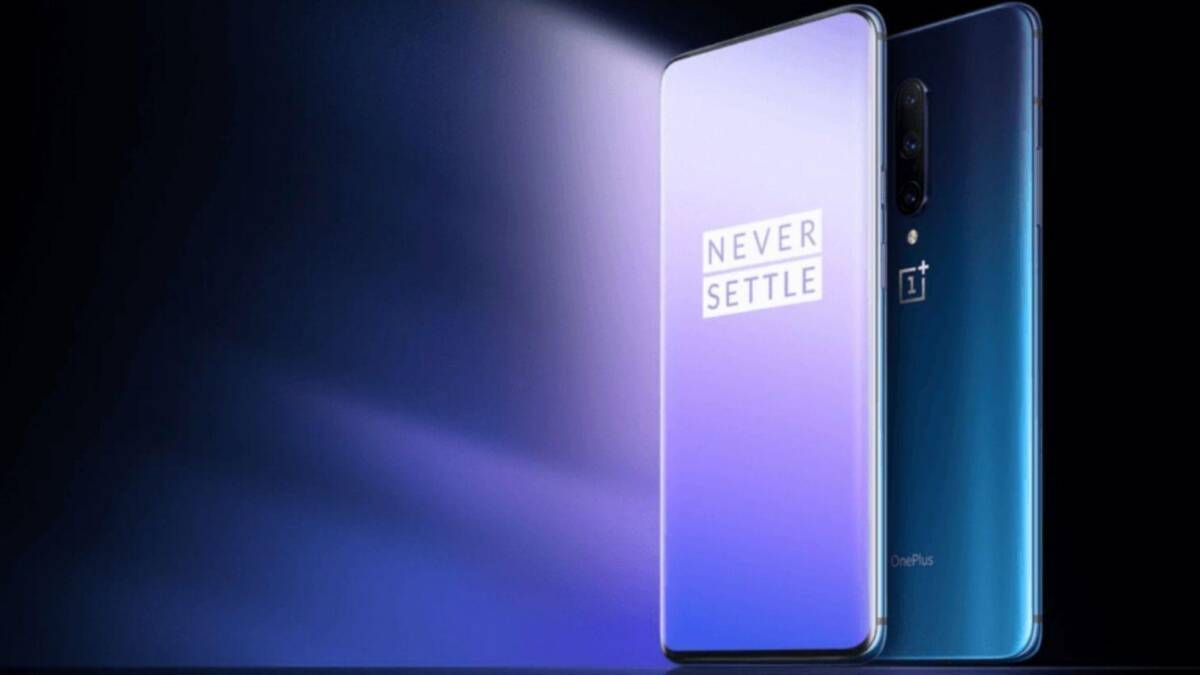 Рендер смартфона OnePlus 8 Pro с тремя камерами