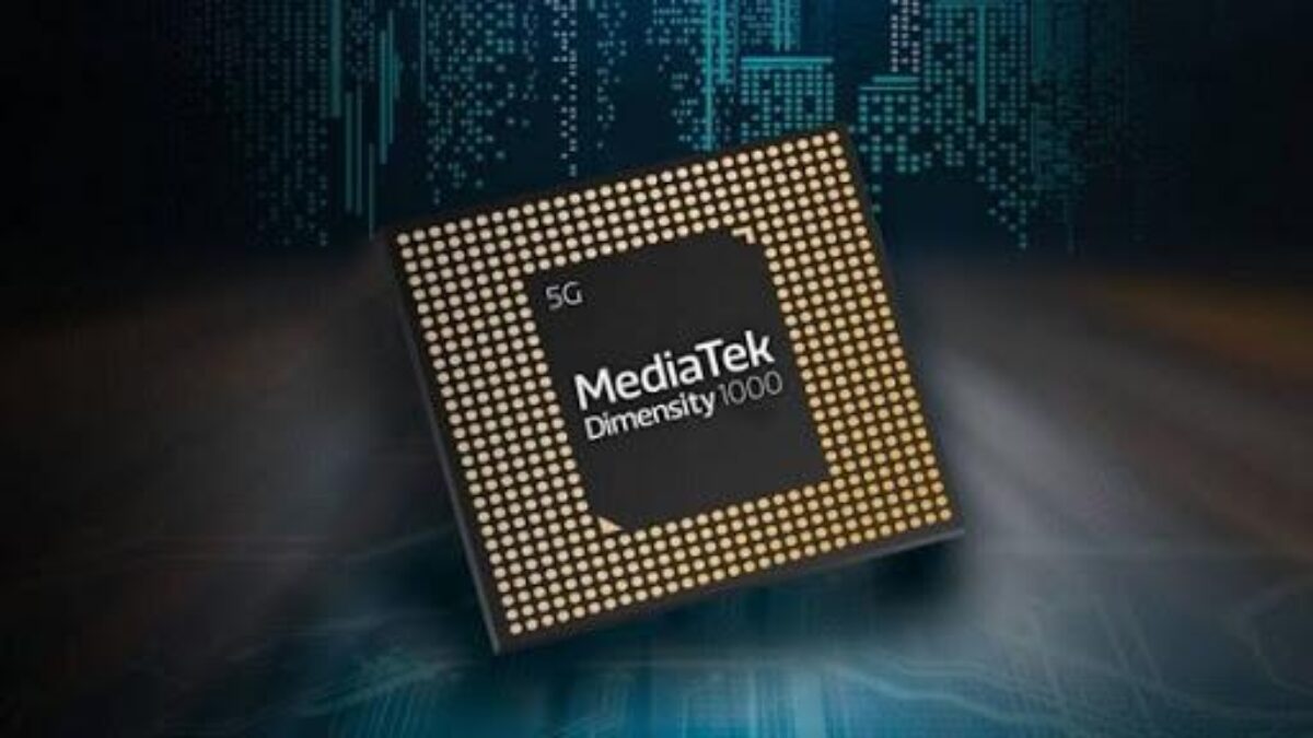 Смартфон на экране, показывает как использовать его как вебкамеру