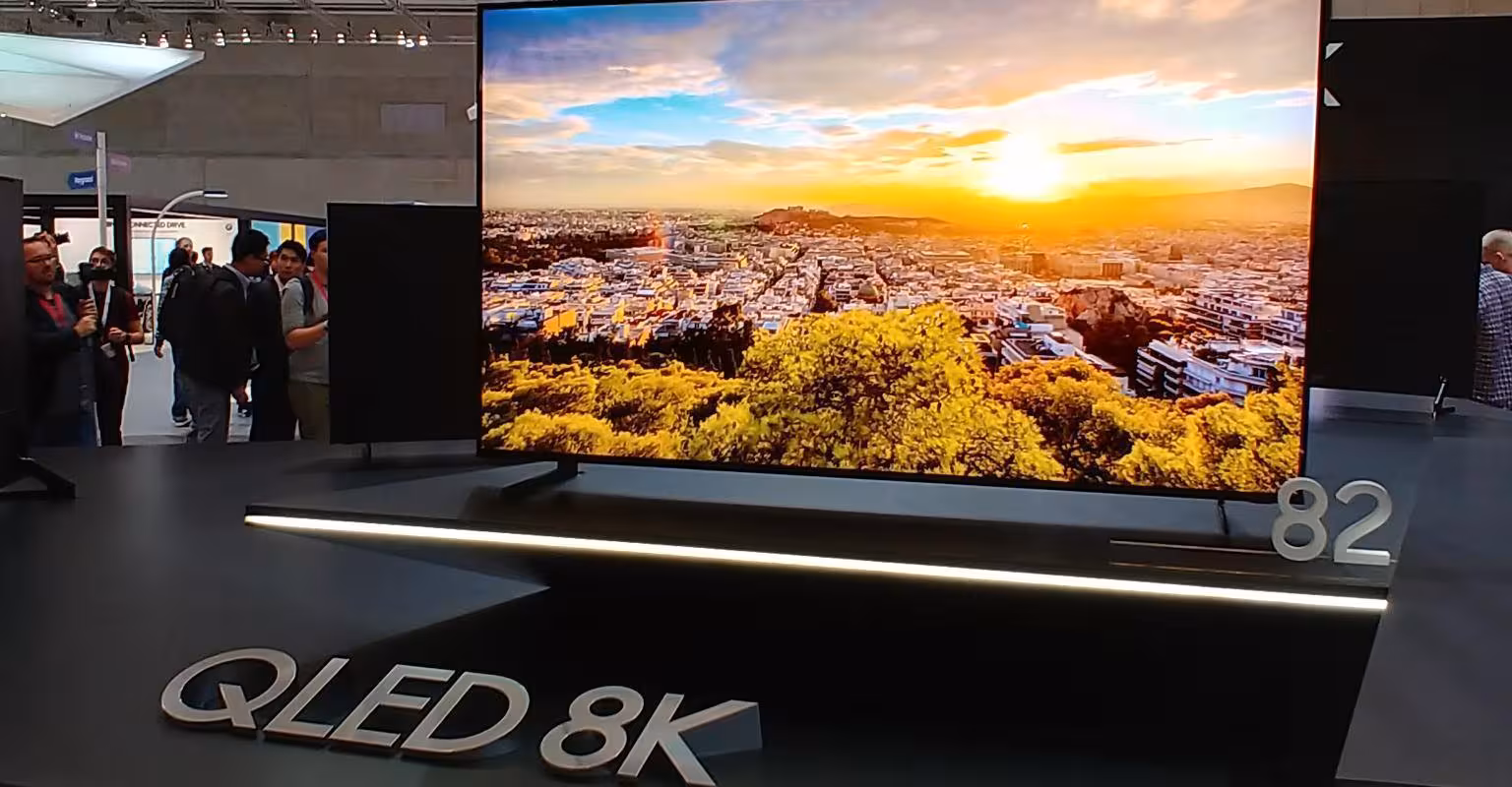 Samsung ΡΠ°ΡΡΠΊΠ°Π·Π°Π» ΠΎ ΡΡΠ°Π½Π΄Π°ΡΡΠ΅ HDR10+ Π² ΡΠ΅Π»Π΅Π²ΠΈΠ·ΠΎΡΠ°Ρ
QLED 8K 9 z23841470iertelewizory qled 8k od samsunga na targach ifa 2018