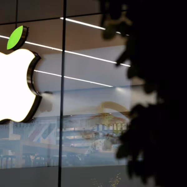 00_apple_making_more_steps_to_being_ecofriendly_cover