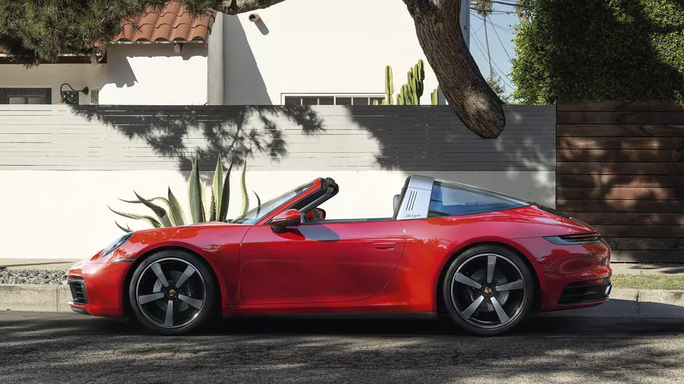 Porsche представил 911 Targa. Выйдет в 2021 году 10 2021 porsche 911 targa 005