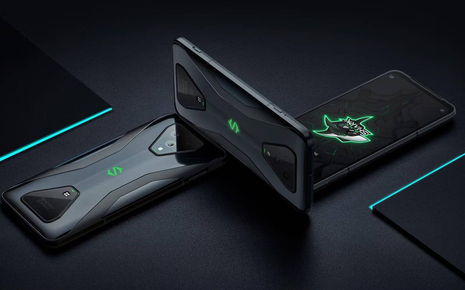 Игровой смартфон Honor X10 с углом обзора и дизайном