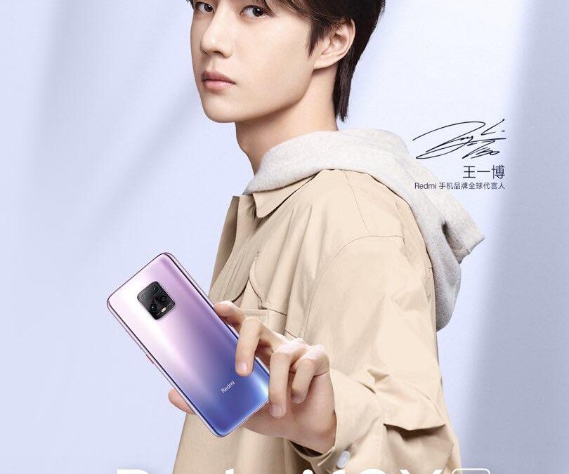 Реклама смартфона Redmi 10X с молодым мужчиной