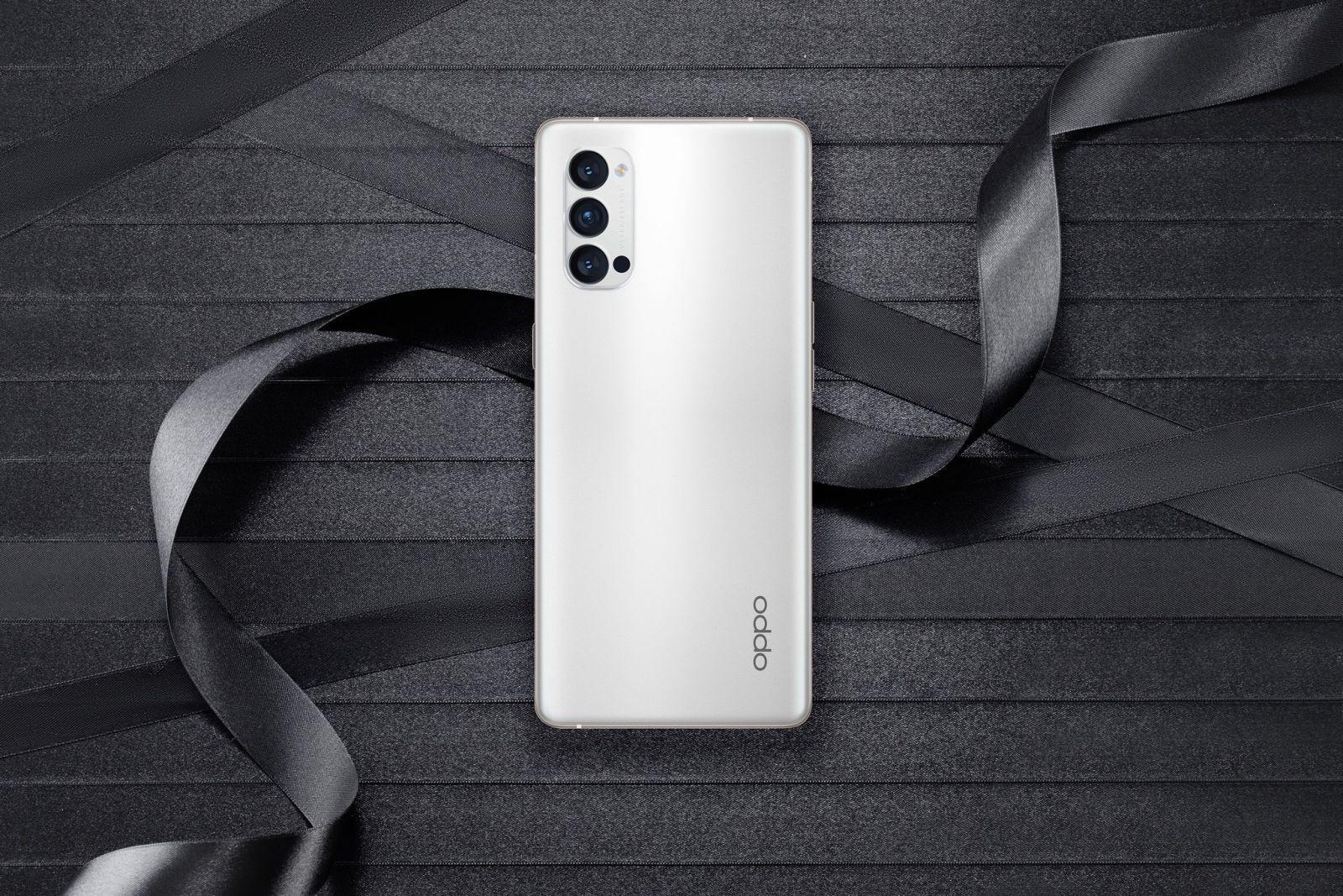 Oppo опубликовала фотографии смартфона Oppo Reno 4 4 ezmvyhovaaiobzm large