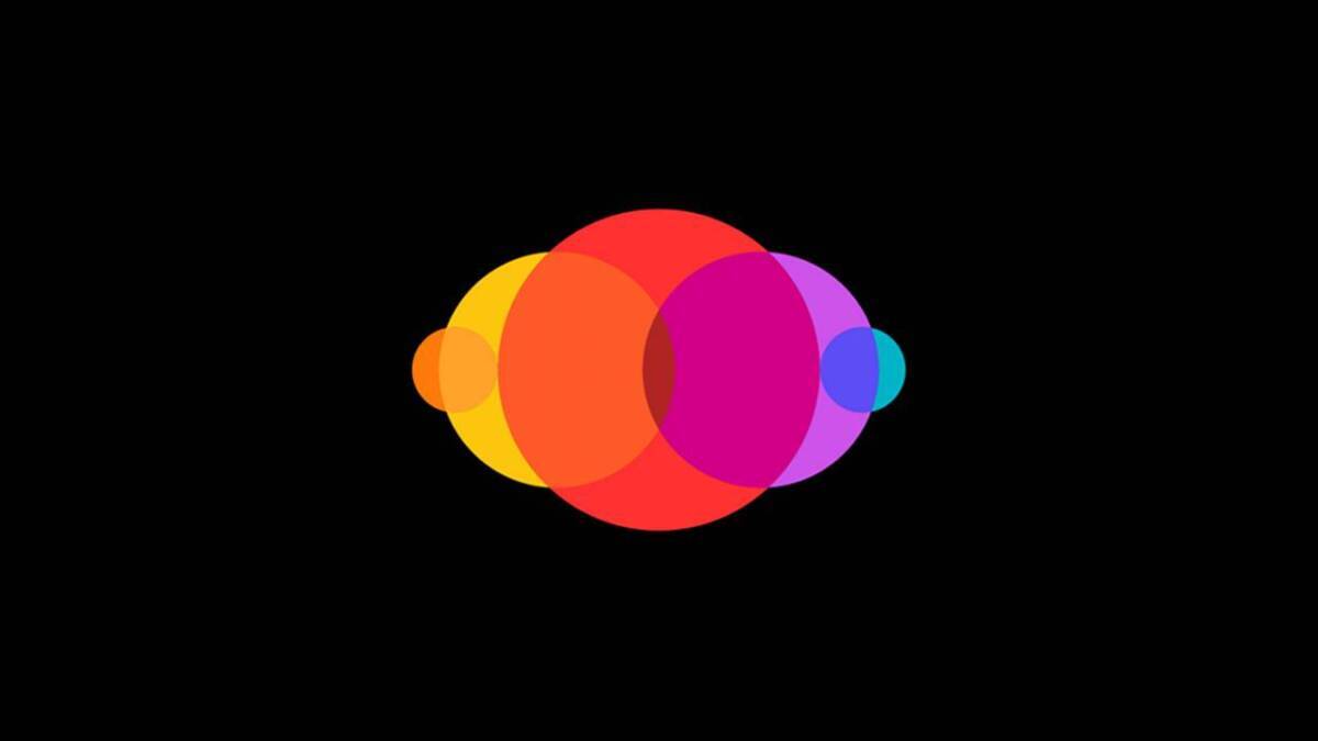 Цветные пересекающиеся круги на черном фоне с названием CatchUp