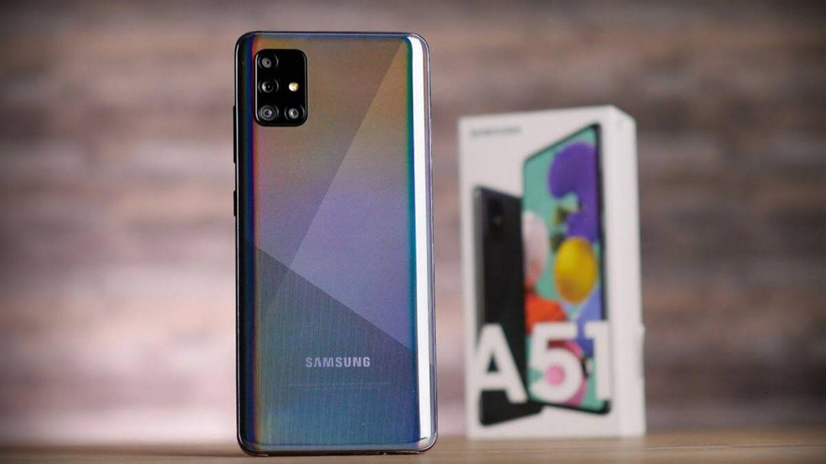 Задняя панель Samsung Galaxy A51 с четырьмя камерами