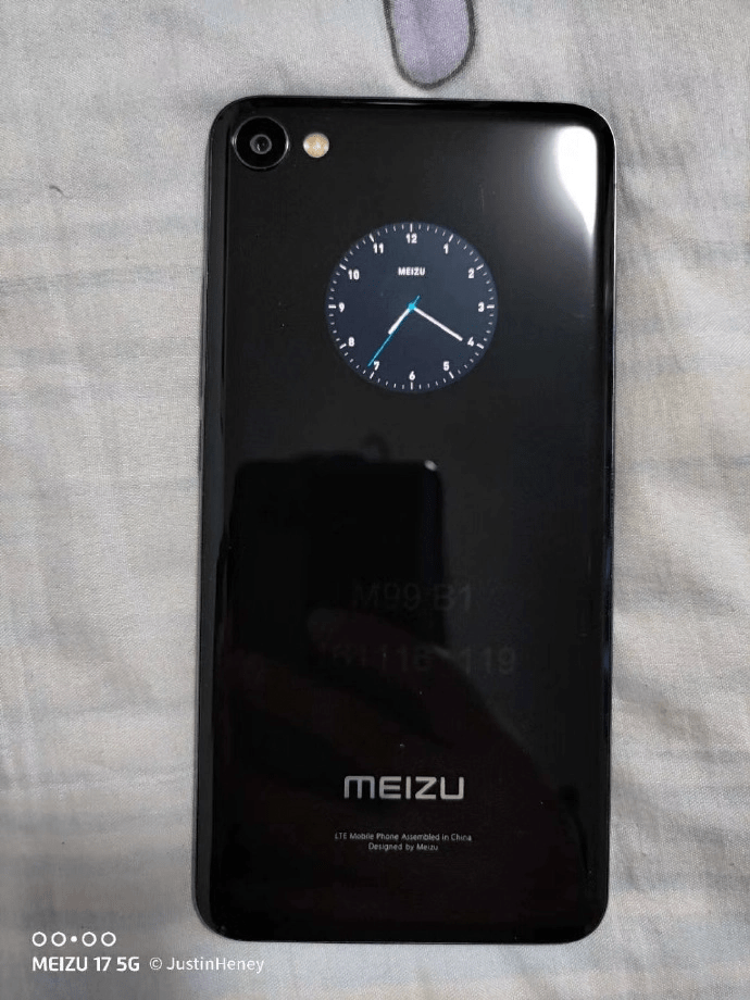 В сеть утекли фотографии смартфона Meizu с двумя дисплеями 3 meizu dual display phone leak