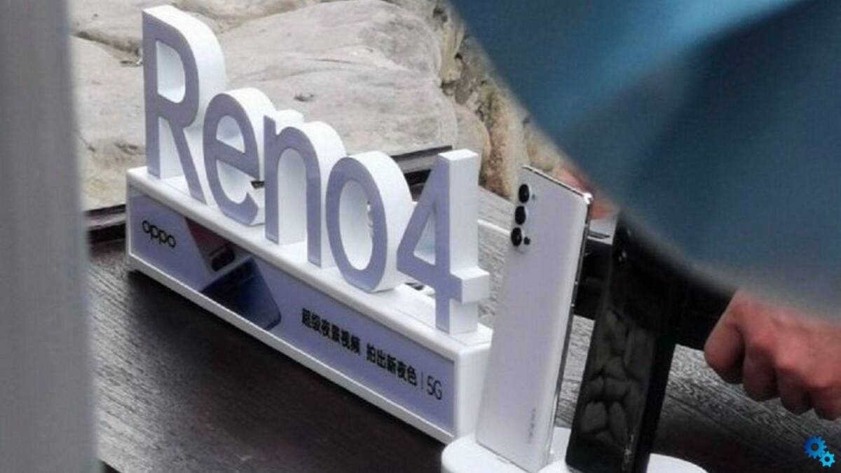 Показано устройство OPPO Reno4 с вертикальной зарядкой