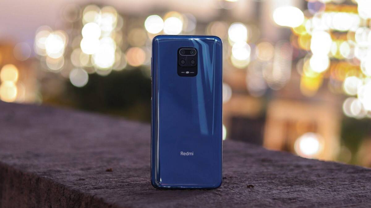 Задняя панель смартфона Redmi Note 9 Pro синего цвета