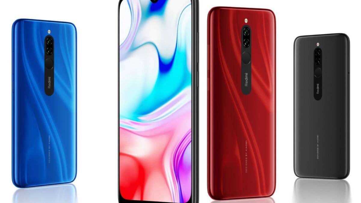 Различные цветовые варианты смартфона Redmi сзади и спереди