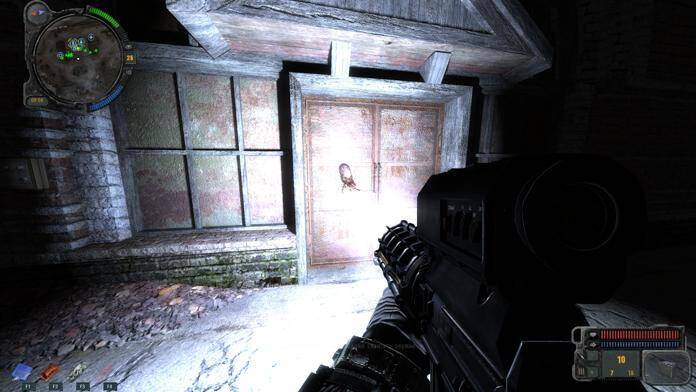 Гайд по S.T.A.L.K.E.R. Gunslinger Beta. Главные отличия и фишки 23 Вид от первого лица на оружие в игре на заснеженном фоне